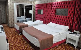 Mir Hotel Saray